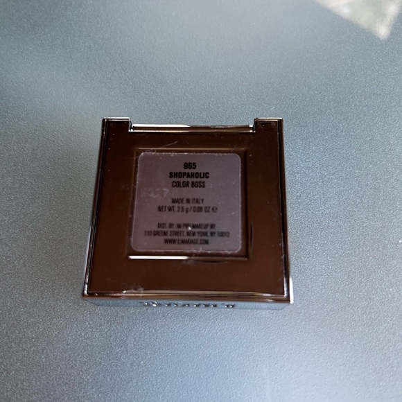 IL MAKIAGE Color Boss Multidimensional Eyeshadow - Picture 2 of 3